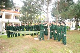 Đột phá xây dựng đơn vị điểm vững mạnh toàn diện “mẫu mực, tiêu biểu”